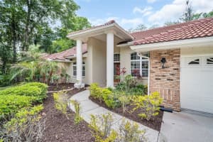 1404 East Lake Woodlands Pkwy, OLDSMAR
