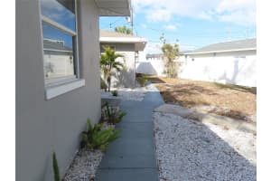 125 HARBOR BLUFF DRIVE, LARGO, FL 33770 - MLS#MFRTB8496539