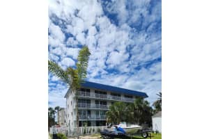 800 BAYWAY BOULEVARD, CLEARWATER BEACH, FL 33767 - MLS#MFRTB8496542