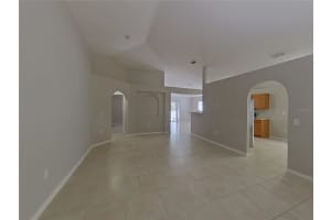 MLS# MFRTB8496558, Ruskin, Florida 33570