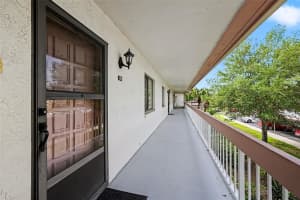 172 LAKEVIEW WAY, OLDSMAR, FL 34677 - MLS#MFRTB8496591