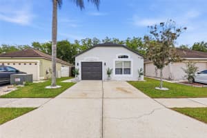 5916 LAKE FRONT DRIVE, WESLEY CHAPEL, FL 33545 - MLS#MFRTB8496651