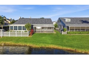 13614 Lake Point Dr S, CLEARWATER