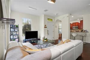 5520 KINGLETHILL DRIVE, LITHIA, FL 33547 - MLS#MFRTB8496731