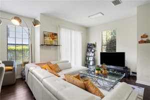 5520 KINGLETHILL DRIVE, LITHIA, FL 33547 - MLS#MFRTB8496731