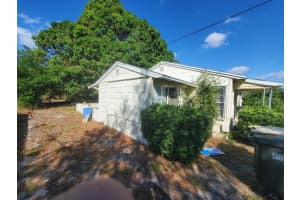 1734 FULTON AVENUE, CLEARWATER, FL 33755 - MLS#MFRTB8496789