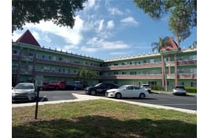 2359 Finlandia Ln #65, CLEARWATER