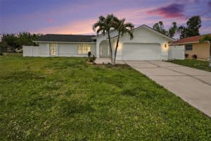 1303 Se 19th St, CAPE CORAL