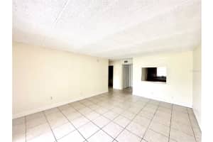 2830 SOMERSET PARK DRIVE, TAMPA, FL 33613 - MLS#MFRTB8497099