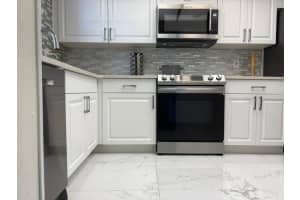 9700 STARKEY ROAD, SEMINOLE, FL 33777 - MLS#MFRTB8497138