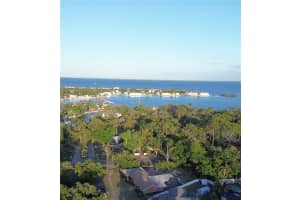 400 LAKE MAGGIORE BOULEVARD, ST PETERSBURG, FL 33705 - MLS#MFRTB8497279