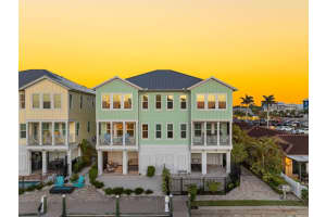 604 SEA COURT, DUNEDIN, FL 34698 - MLS#MFRTB8497326