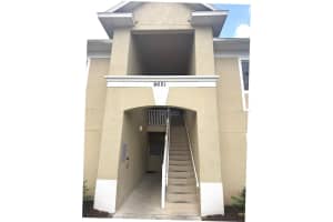 9621 Lakedale Way #202, RIVERVIEW