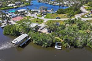 107 6TH STREET, RUSKIN, FL 33570 - MLS#MFRTB8497679