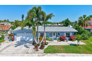 563 LEWIS BOULEVARD, ST PETERSBURG, FL 33705 - MLS#MFRTB8497738