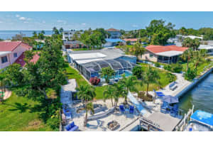 563 LEWIS BOULEVARD, ST PETERSBURG, FL 33705 - MLS#MFRTB8497738