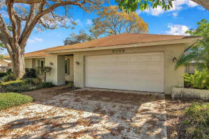 8789 MAPLEWOOD ROAD, SEMINOLE, FL 33777 - MLS#MFRTB8497749