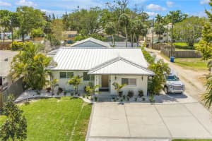 7218 PARK STREET, ST PETERSBURG, FL 33707 - MLS#MFRTB8497763