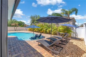 10902 RAINBOW PYRITE DRIVE, WIMAUMA, FL 33598 - MLS#MFRTB8497772