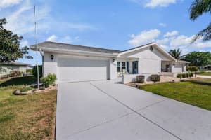 381 CLUB MANOR DRIVE, SUN CITY CENTER, FL 33573 - MLS#MFRTB8497802