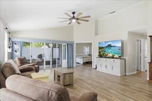 5207 NEW SAVANNAH CIRCLE, WESLEY CHAPEL, FL 33545 - MLS#MFRTB8497819