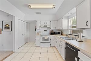 9758 FOX HOLLOW ROAD, TAMPA, FL 33647 - MLS#MFRTB8497890