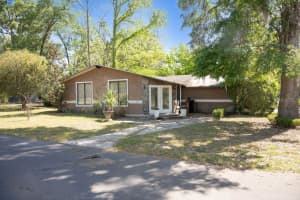 717 253RD STREET, NEWBERRY, FL 32669 - MLS#MFRTB8497956