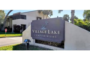 890 N Village Dr N #204, ST PETERSBURG
