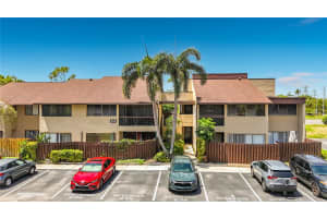 890 N VILLAGE DRIVE, ST PETERSBURG, FL 33716 - MLS#MFRTB8498048