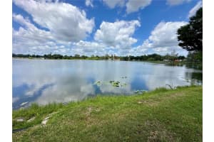 701 SPICEWOOD DRIVE, LAKELAND, FL 33801 - MLS#MFRTB8498055