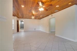 1533 SUFFOLK STREET, ST PETERSBURG, FL 33710 - MLS#MFRTB8498151