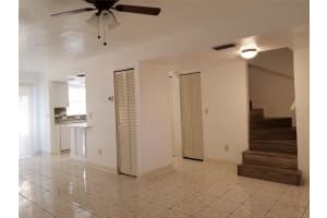 5134 TENNIS COURT CIRCLE, TAMPA, FL 33617 - MLS#MFRTB8498164