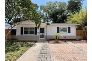 166 Sw Lincoln Cir N, ST PETERSBURG