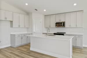 6121 SW 97TH STREET, OCALA, FL 34476 - MLS#MFRTB8498188