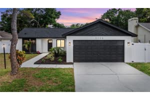 2173 Cypress Point Dr N, CLEARWATER