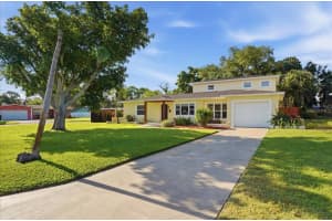 700 66TH AVENUE, ST PETERSBURG, FL 33705 - MLS#MFRTB8498281