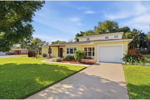 700 66TH AVENUE, ST PETERSBURG, FL 33705 - MLS#MFRTB8498281