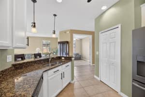 5667 SUNSET FALLS DRIVE, APOLLO BEACH, FL 33572 - MLS#MFRTB8498370