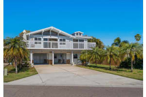 218 176TH AVENUE, REDINGTON SHORES, FL 33708 - MLS#MFRTB8498493