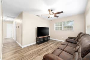 2906 GENESEE STREET, TAMPA, FL 33610 - MLS#MFRTB8498519