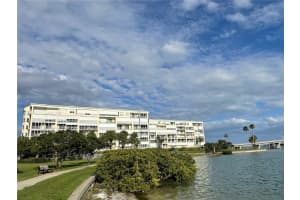 7872 SAILBOAT KEY BLVD S BOULEVARD, SOUTH PASADENA, FL 33707 - MLS#MFRTB8498546