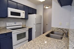 8635 MALLARD RESERVE DRIVE, TAMPA, FL 33614 - MLS#MFRTB8498565