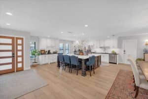 6870 13TH AVENUE, ST PETERSBURG, FL 33710 - MLS#MFRTB8498569