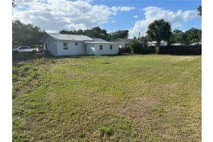 2417 TANGLEWOOD STREET, LAKELAND, FL 33801 - MLS#MFRTB8498570