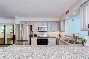 2413 BAYSHORE BOULEVARD, TAMPA, FL 33629 - MLS#MFRTB8498571