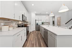 7433 SUMMER COURT, SARASOTA, FL 34231 - MLS#MFRTB8498580