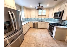 4999 SPRINGWOOD COURT, PINELLAS PARK, FL 33782 - MLS#MFRTB8498592