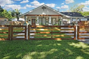 9310 N 18th St, TAMPA