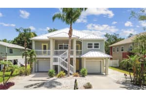 2704 57TH STREET, GULFPORT, FL 33707 - MLS#MFRTB8498729