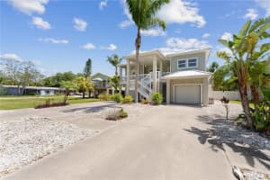 2704 57TH STREET, GULFPORT, FL 33707 - MLS#MFRTB8498729